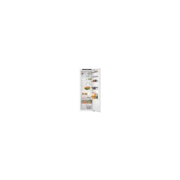 BOSCH Frigo 1P Integr. 177x56x55, D, Ciclico, VitaFresh Plus, Sistema de puerta fija, Combina con GIN81ACE0.